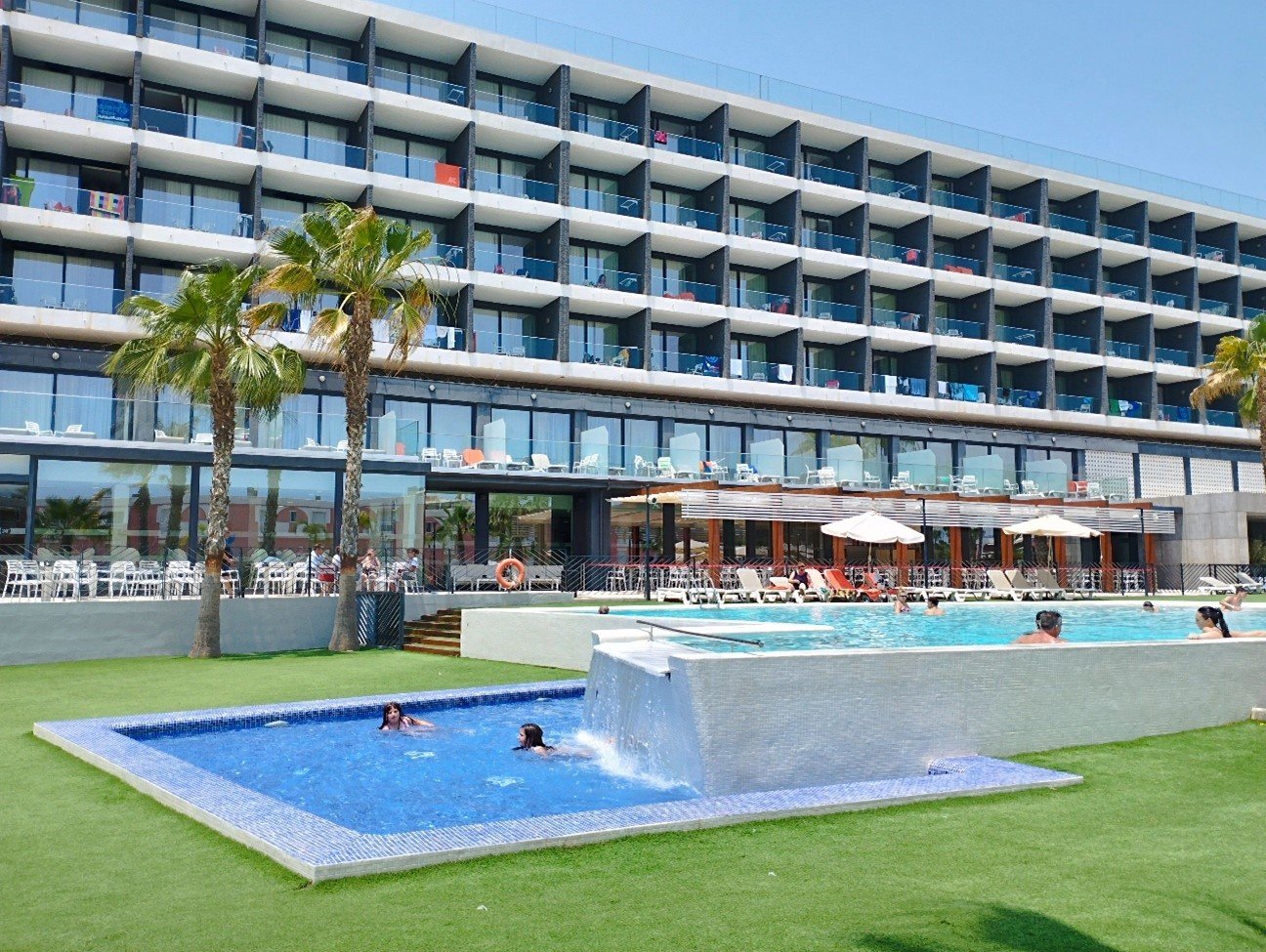 Hotel con piscina