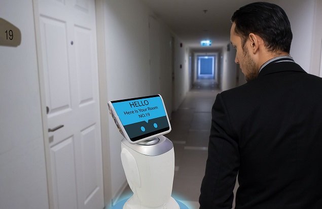 Asistente robot en hoteles: Check in de hoteles con ayuda robot